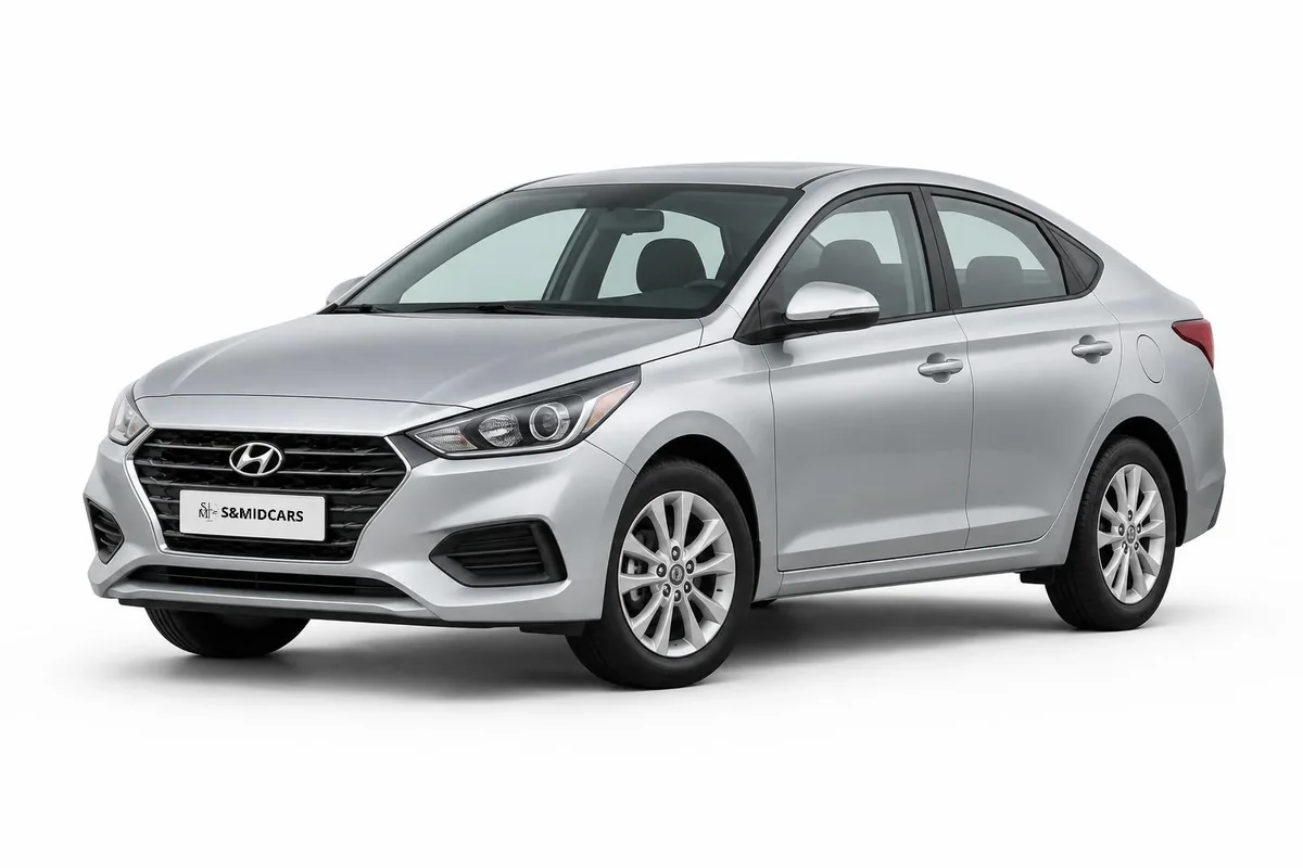 Hyundai Accent, visuel de studio illustratif ; modèle exact à confirmer — location à Marrakech